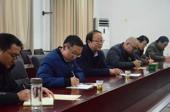 说明: E:\照片\2019\肖远平校长来星空网页版指导天文学建设\DSC_3051.JPG